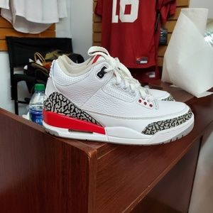 retro air Jordan 3   "Katrina"